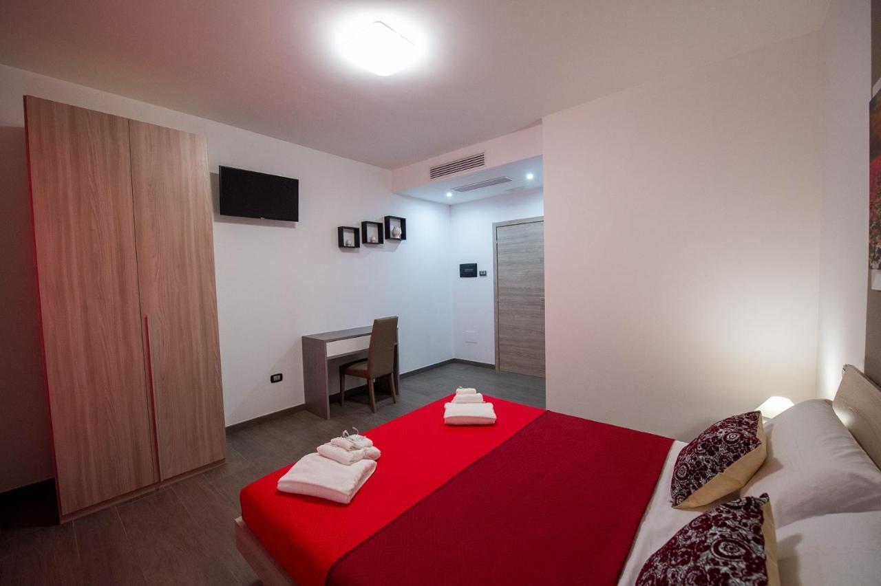 Perla Del Sud Hotel Sava Екстериор снимка