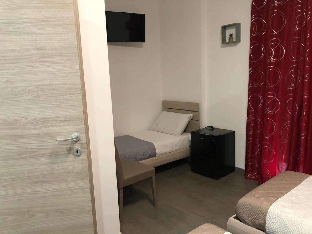Perla Del Sud Hotel Sava Екстериор снимка