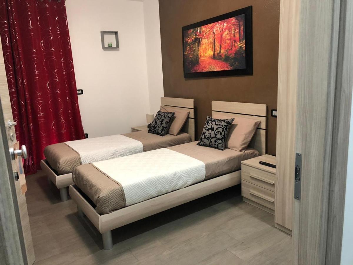 Perla Del Sud Hotel Sava Екстериор снимка